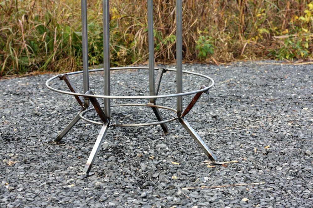 Bar Height Table Round - Pub Table With Foot Rest - Pub table bar height with design - Reclaimed wood bar height table