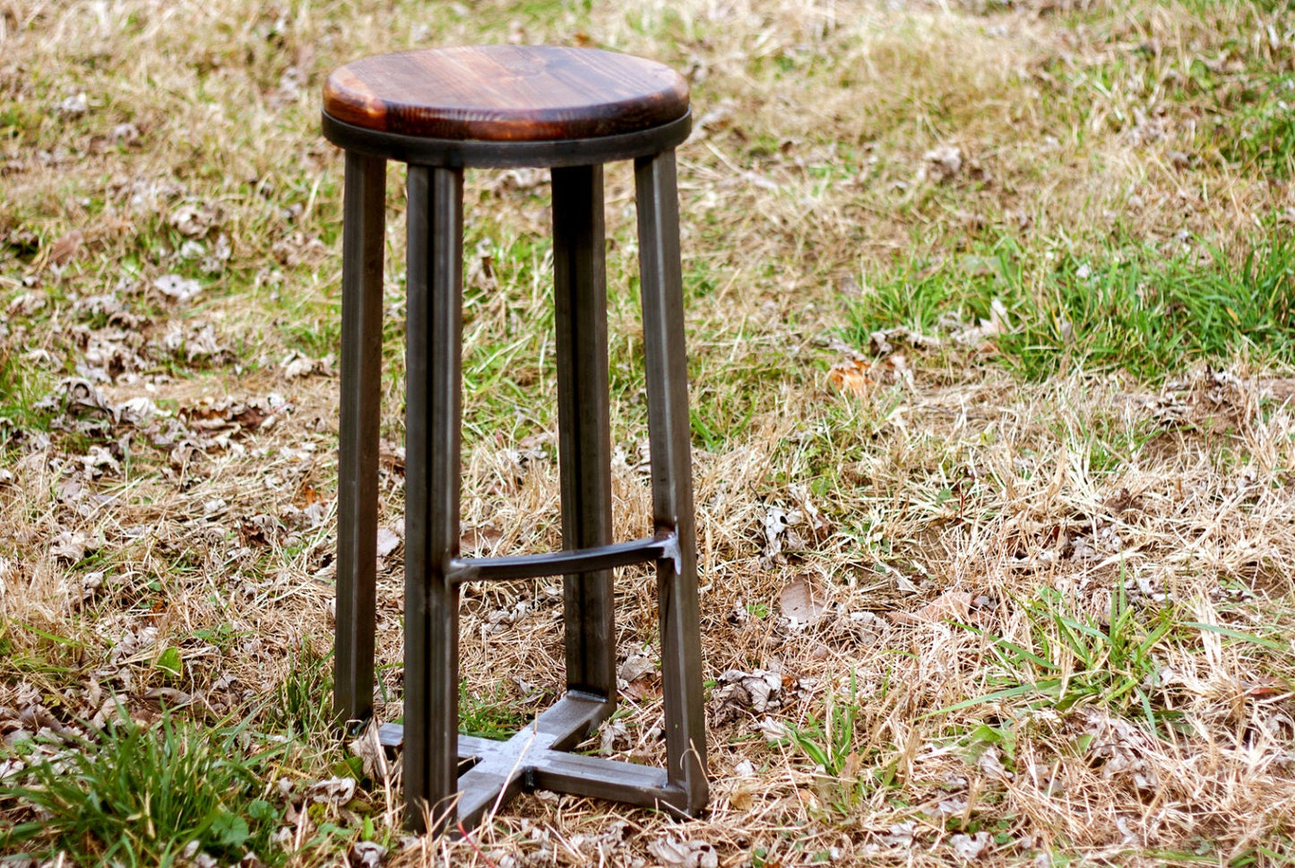 THE SEATTLE- Counter stool modern with industrial design - Backless bar stool counter height - Reclaimed wood counter stool