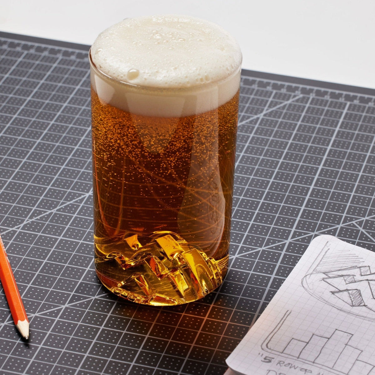 Thick Lines Handblown Pint